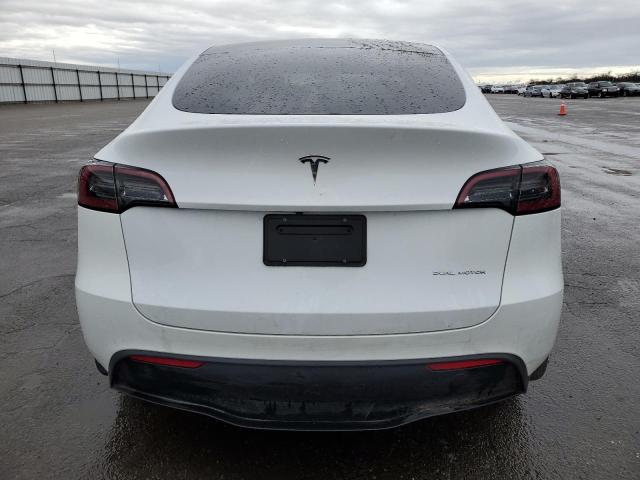 Photo 5 VIN: 7SAYGDEE9PF620466 - TESLA MODEL Y 