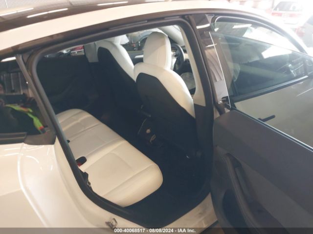 Photo 7 VIN: 7SAYGDEE9PF627465 - TESLA MODEL Y 