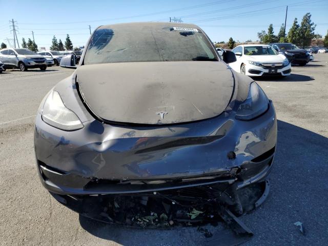 Photo 4 VIN: 7SAYGDEE9PF637283 - TESLA MODEL Y 