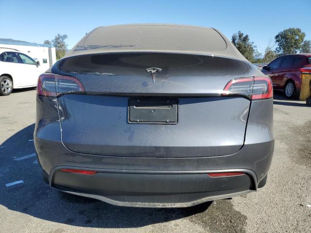 Photo 5 VIN: 7SAYGDEE9PF637283 - TESLA MODEL Y 