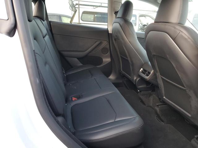 Photo 10 VIN: 7SAYGDEE9PF869074 - TESLA MODEL Y 