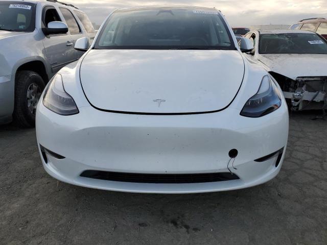 Photo 4 VIN: 7SAYGDEE9PF869074 - TESLA MODEL Y 