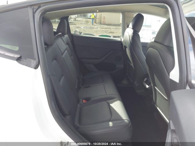 Photo 7 VIN: 7SAYGDEE9PF908388 - TESLA MODEL Y 