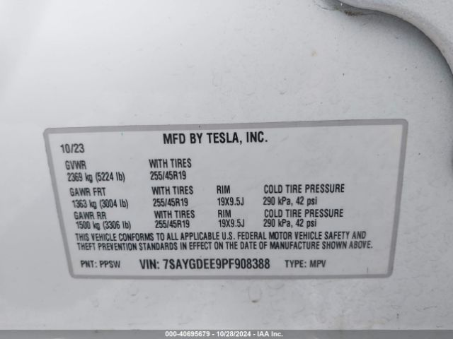 Photo 8 VIN: 7SAYGDEE9PF908388 - TESLA MODEL Y 