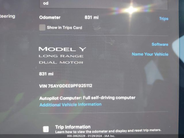 Photo 6 VIN: 7SAYGDEE9PF925112 - TESLA MODEL Y 