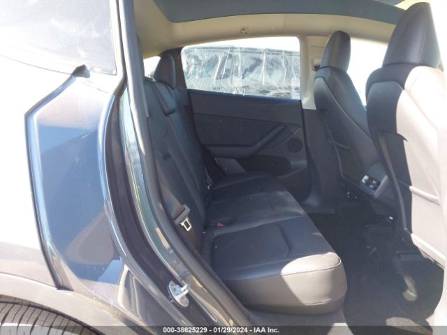 Photo 7 VIN: 7SAYGDEE9PF925112 - TESLA MODEL Y 