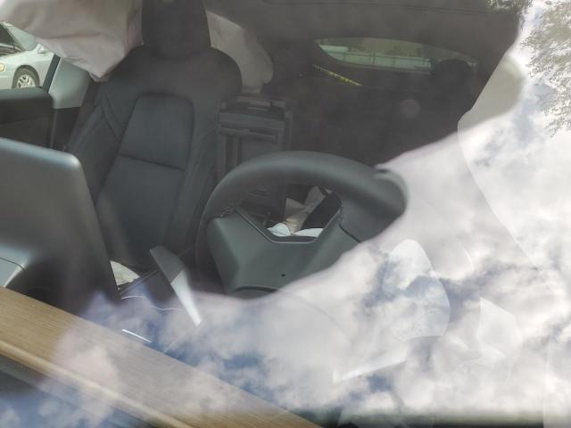 Photo 9 VIN: 7SAYGDEE9RA257439 - TESLA MODEL Y 