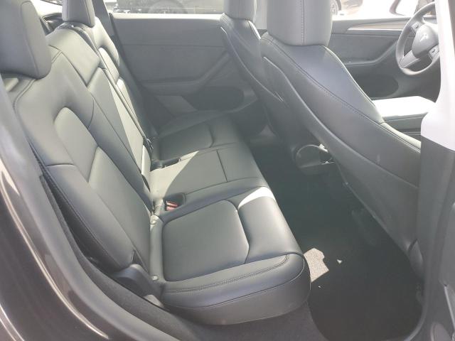 Photo 10 VIN: 7SAYGDEE9RF011056 - TESLA MODEL Y 