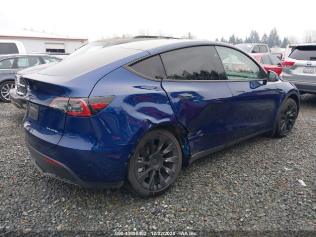 Photo 3 VIN: 7SAYGDEE9RF066607 - TESLA MODEL Y 