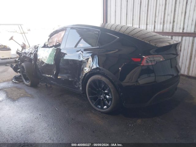 Photo 2 VIN: 7SAYGDEE9RF981425 - TESLA MODEL Y 