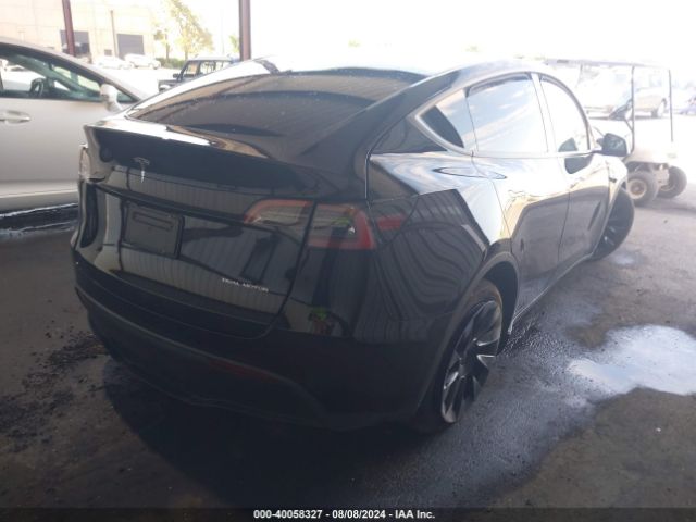 Photo 3 VIN: 7SAYGDEE9RF981425 - TESLA MODEL Y 