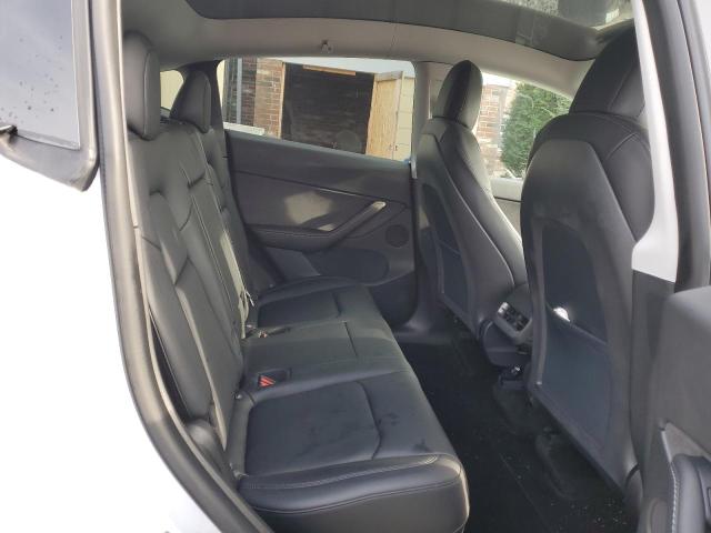 Photo 9 VIN: 7SAYGDEEXNF384679 - TESLA MODEL Y 