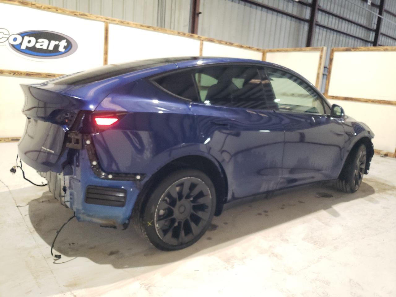 Photo 2 VIN: 7SAYGDEEXNF386934 - TESLA MODEL Y 