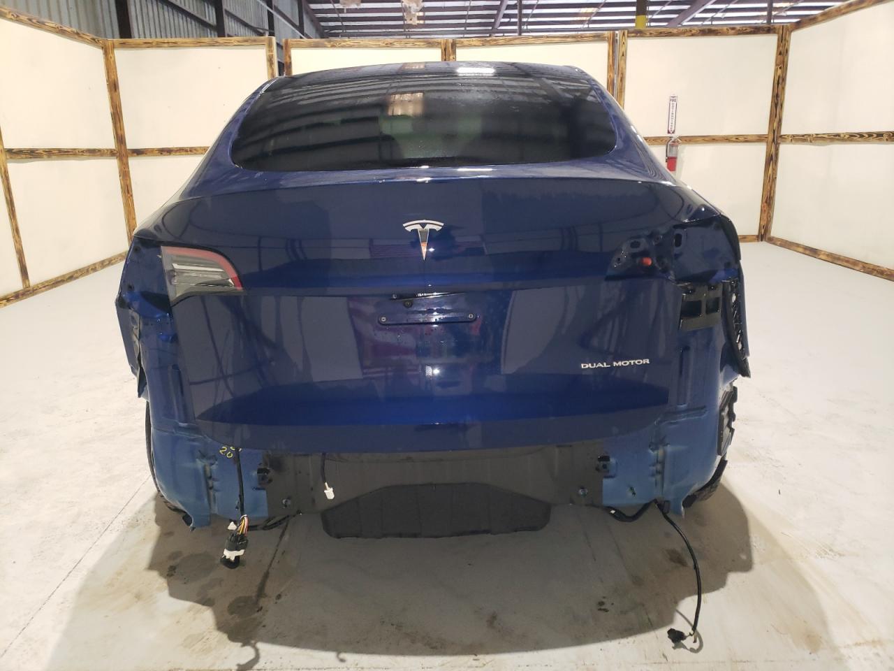 Photo 5 VIN: 7SAYGDEEXNF386934 - TESLA MODEL Y 