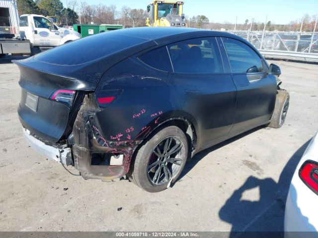 Photo 3 VIN: 7SAYGDEEXNF424856 - TESLA MODEL Y 