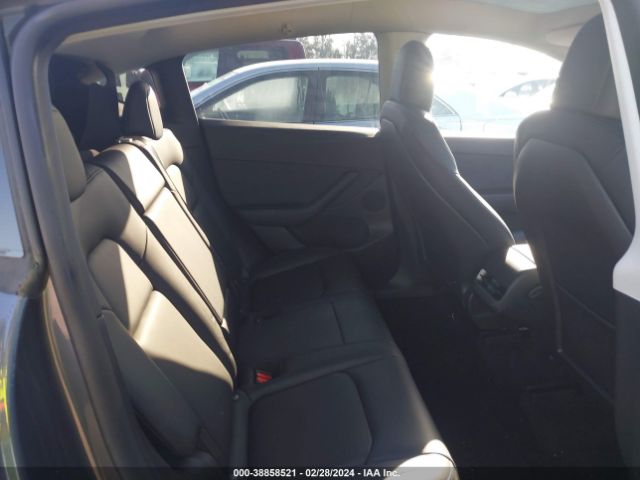 Photo 7 VIN: 7SAYGDEEXNF461776 - TESLA MODEL Y 