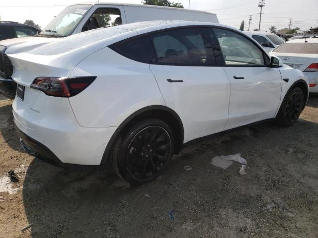 Photo 2 VIN: 7SAYGDEEXNF480909 - TESLA MODEL Y 