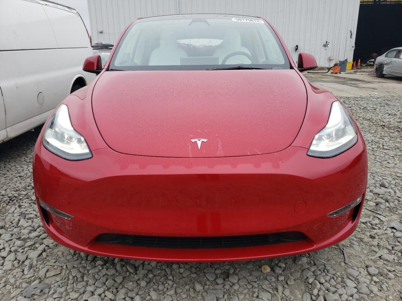 Photo 4 VIN: 7SAYGDEEXNF544768 - TESLA MODEL Y 