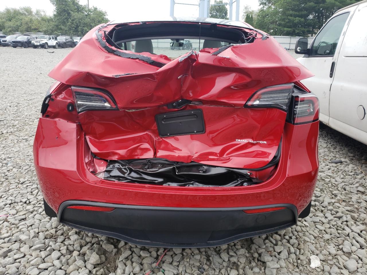 Photo 5 VIN: 7SAYGDEEXNF544768 - TESLA MODEL Y 