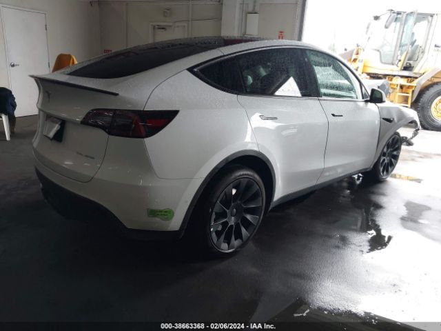 Photo 3 VIN: 7SAYGDEEXNF558380 - TESLA MODEL Y 