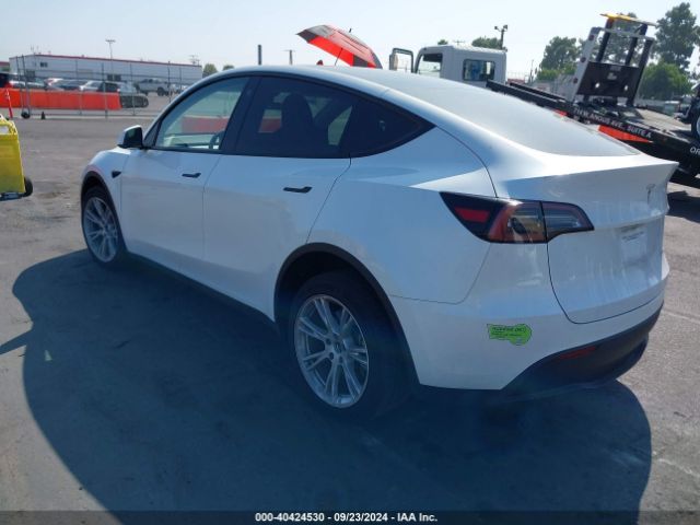 Photo 2 VIN: 7SAYGDEEXPA083359 - TESLA MODEL Y 