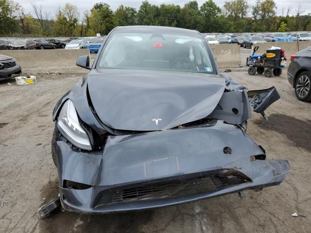 Photo 4 VIN: 7SAYGDEEXPA138229 - TESLA MODEL Y 