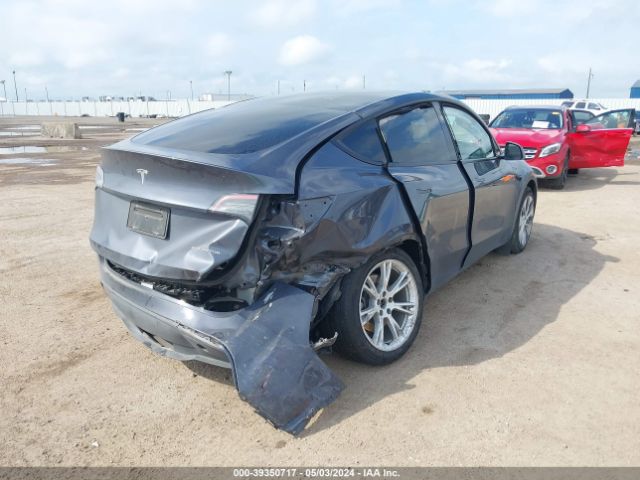 Photo 3 VIN: 7SAYGDEEXPA146590 - TESLA MODEL Y 