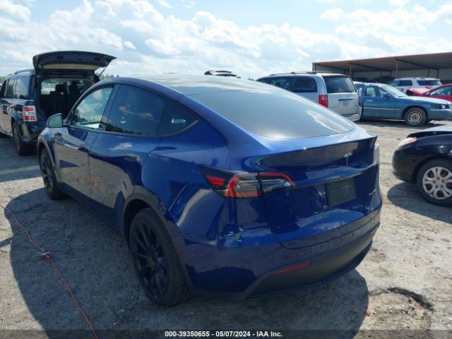 Photo 2 VIN: 7SAYGDEEXPA185275 - TESLA MODEL Y 