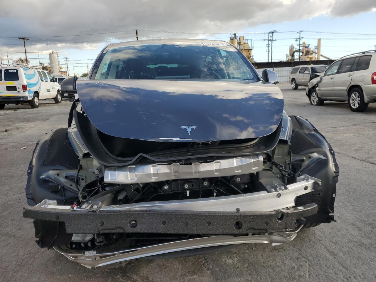 Photo 4 VIN: 7SAYGDEEXPA209400 - TESLA MODEL Y 