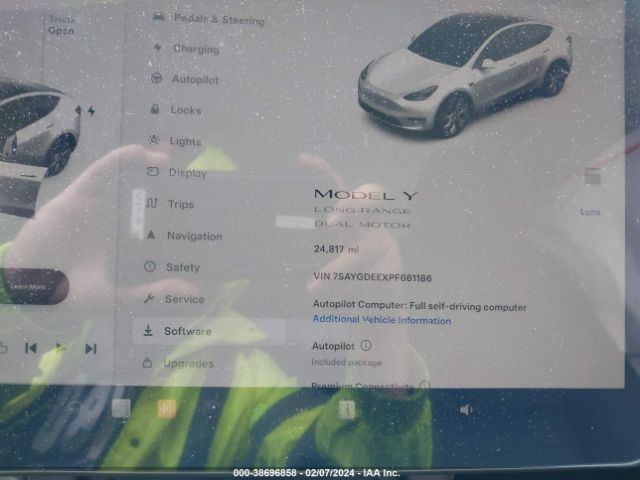 Photo 6 VIN: 7SAYGDEEXPF661186 - TESLA MODEL Y 