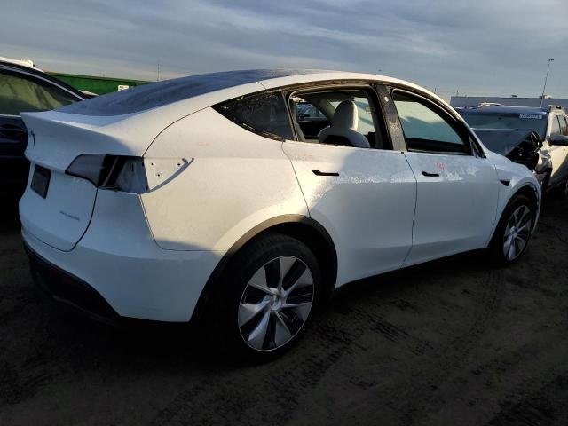 Photo 2 VIN: 7SAYGDEEXPF666128 - TESLA MODEL Y 