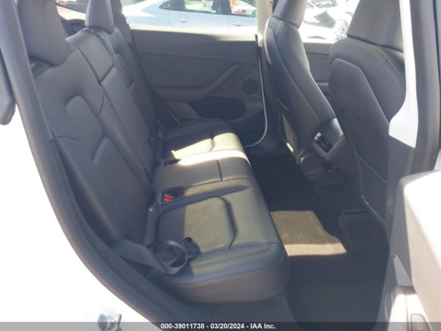 Photo 7 VIN: 7SAYGDEEXPF683379 - TESLA MODEL Y 