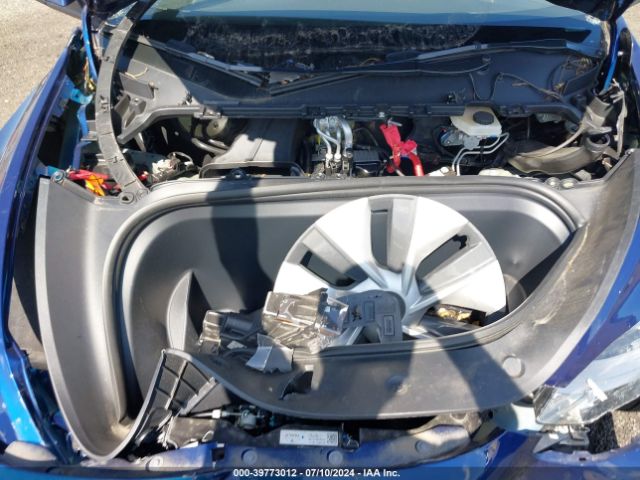 Photo 9 VIN: 7SAYGDEEXPF703419 - TESLA MODEL Y 