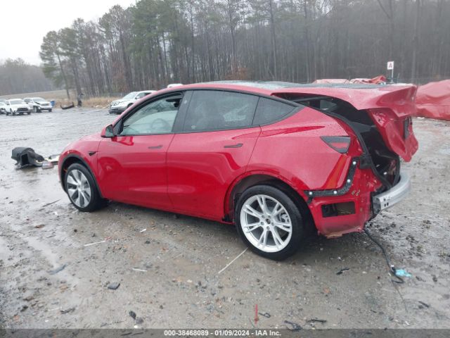 Photo 2 VIN: 7SAYGDEEXPF789654 - TESLA MODEL Y 