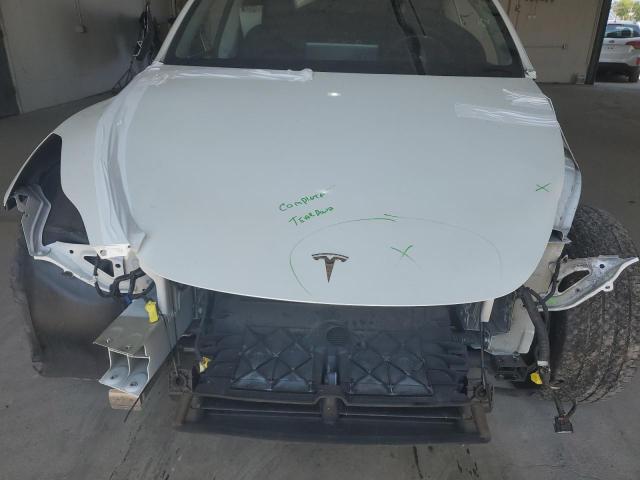 Photo 10 VIN: 7SAYGDEEXPF823348 - TESLA MODEL Y 