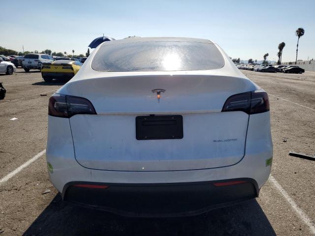 Photo 5 VIN: 7SAYGDEEXPF828209 - TESLA MODEL Y 