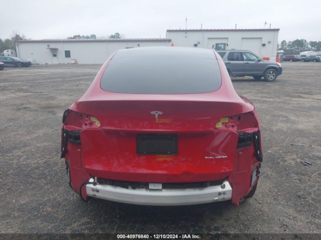 Photo 5 VIN: 7SAYGDEEXPF839081 - TESLA MODEL Y 