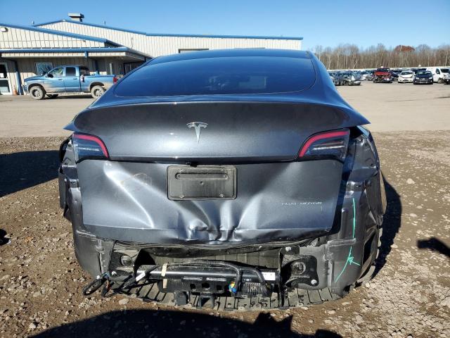 Photo 5 VIN: 7SAYGDEEXPF854017 - TESLA MODEL Y 