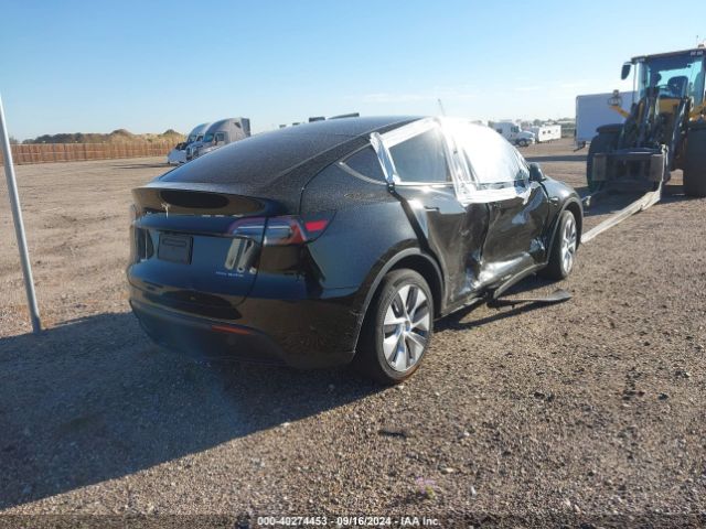 Photo 3 VIN: 7SAYGDEEXPF868208 - TESLA MODEL Y 