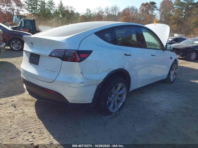 Photo 3 VIN: 7SAYGDEEXPF876275 - TESLA MODEL Y 