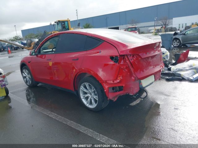 Photo 2 VIN: 7SAYGDEEXPF908934 - TESLA MODEL Y 