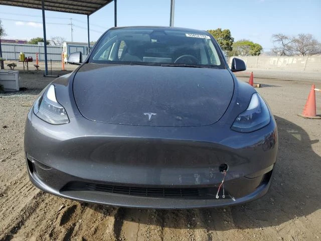 Photo 4 VIN: 7SAYGDEEXPF910943 - TESLA MODEL Y 