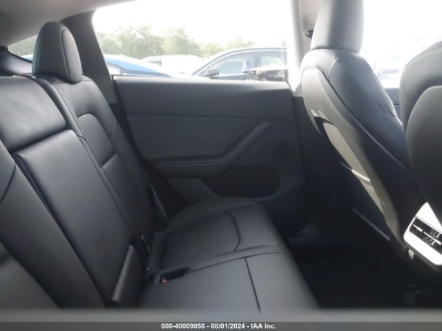 Photo 7 VIN: 7SAYGDEEXRA271866 - TESLA MODEL Y 