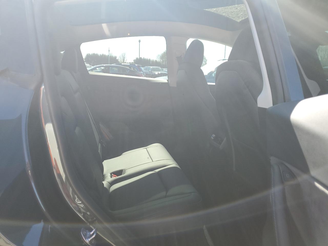 Photo 9 VIN: 7SAYGDEEXRF034197 - TESLA MODEL Y 