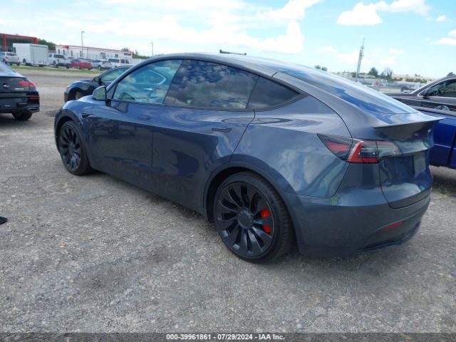 Photo 2 VIN: 7SAYGDEF0NF444364 - TESLA MODEL Y 