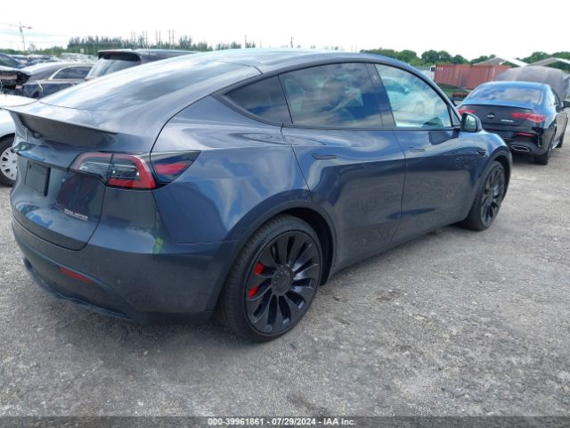 Photo 3 VIN: 7SAYGDEF0NF444364 - TESLA MODEL Y 