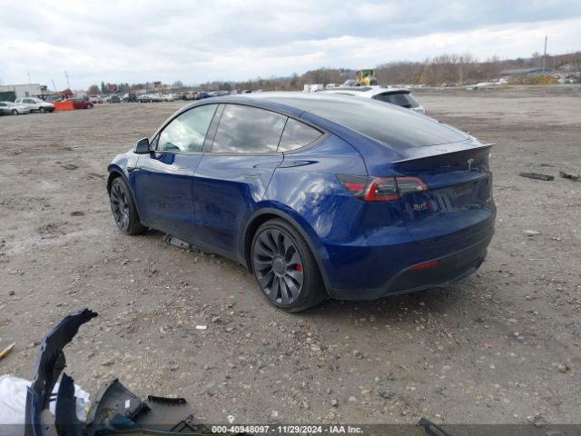 Photo 2 VIN: 7SAYGDEF0NF524067 - TESLA MODEL Y 