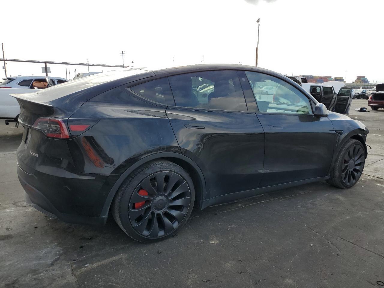 Photo 2 VIN: 7SAYGDEF0NF544660 - TESLA MODEL Y 