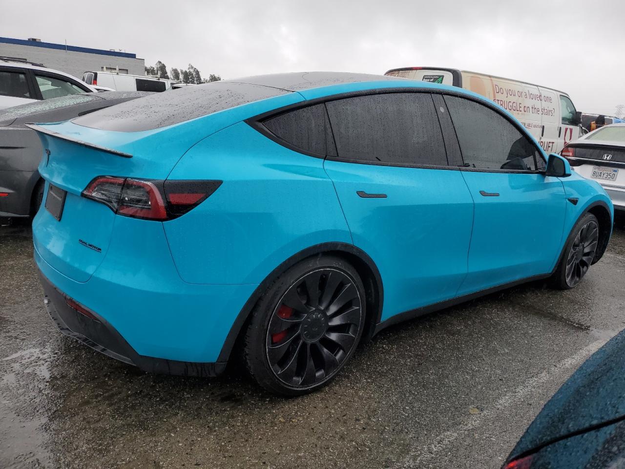 Photo 2 VIN: 7SAYGDEF0PF645006 - TESLA MODEL Y 