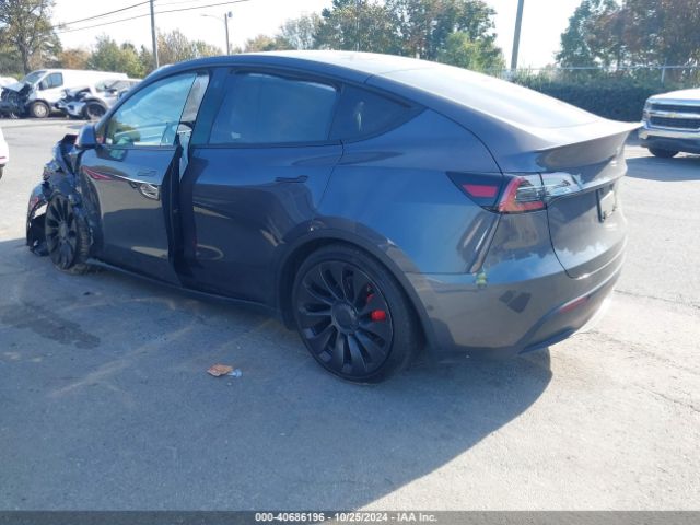 Photo 2 VIN: 7SAYGDEF1NF368587 - TESLA MODEL Y 